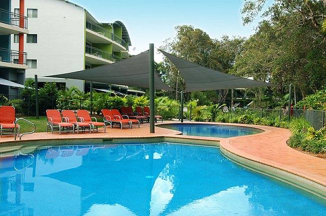 Flynns Beach Resort Pool Shade