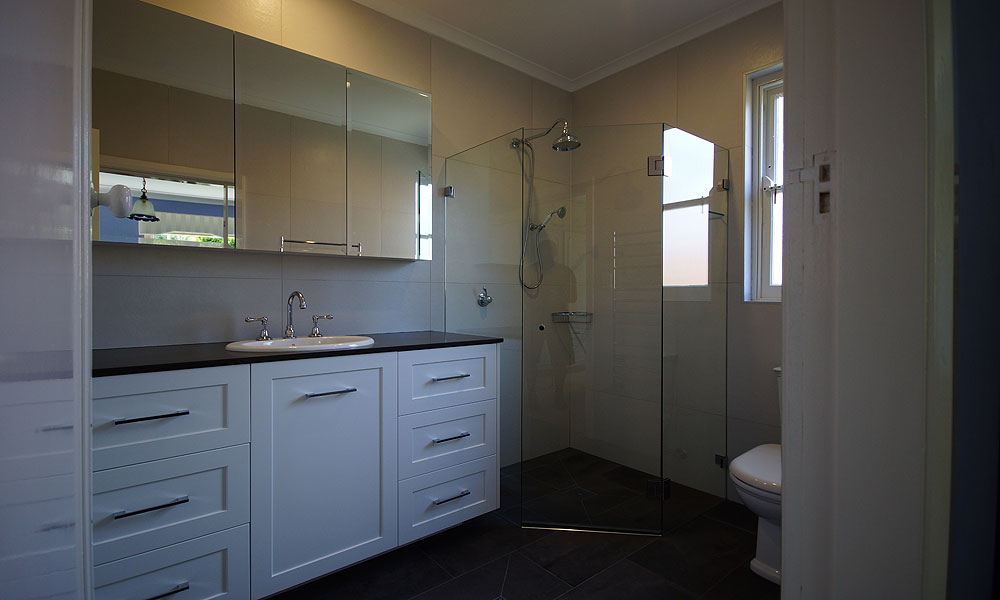 Leader Bathrooms - Bareena 09