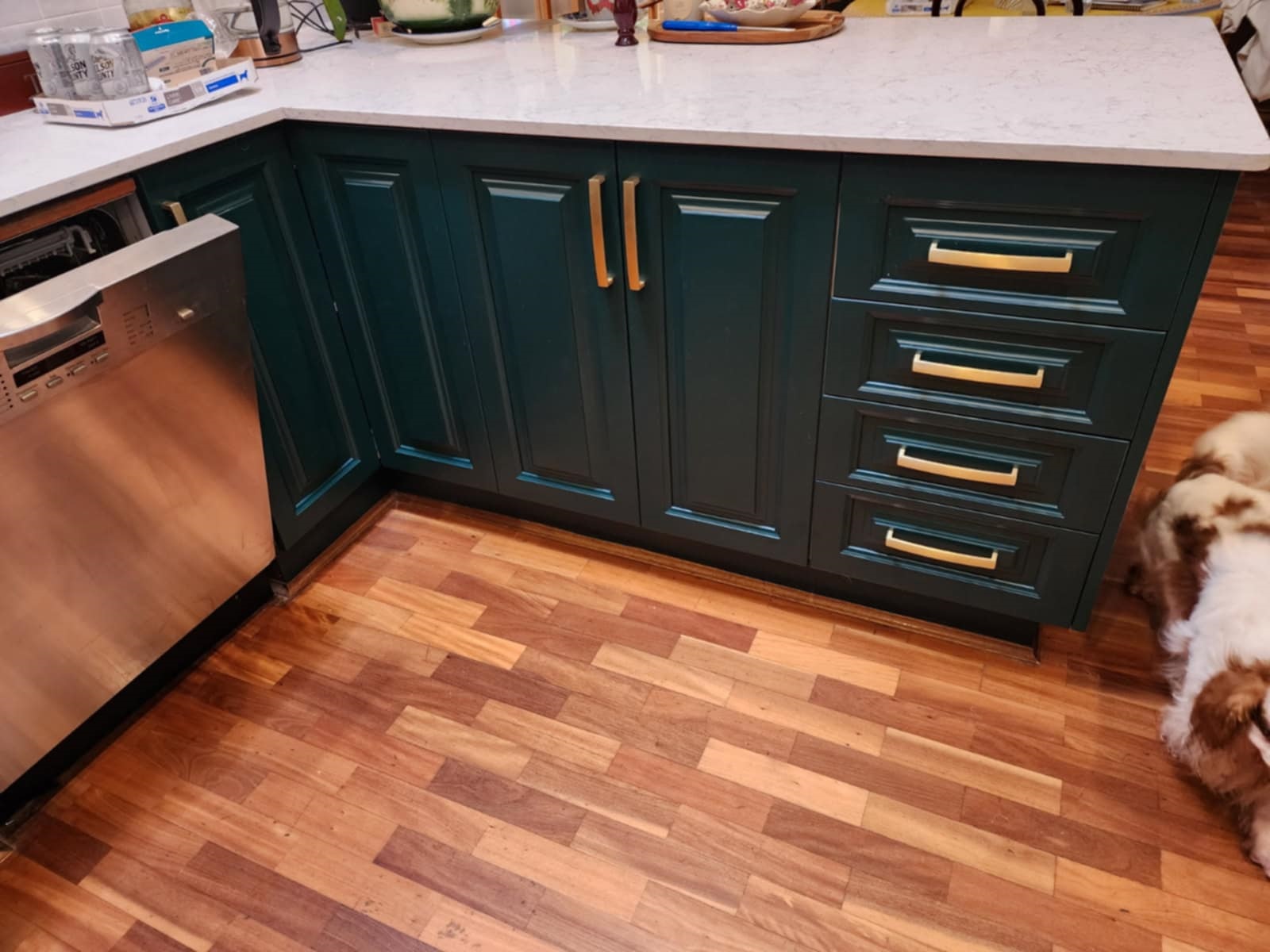 Roberto's - Green Licorice Respray + Handles