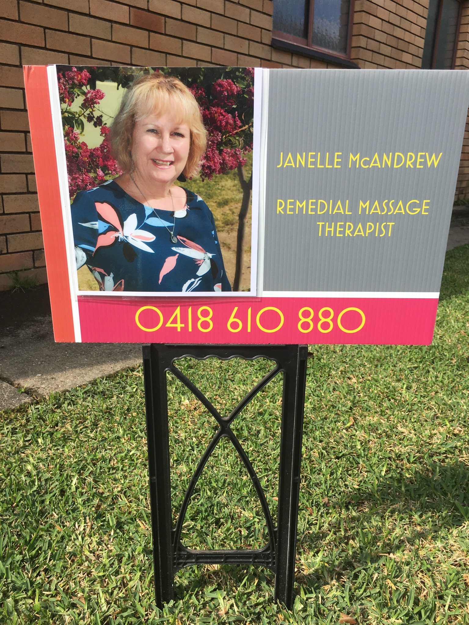 Janelle McAndrew Massage Therapist - Sign